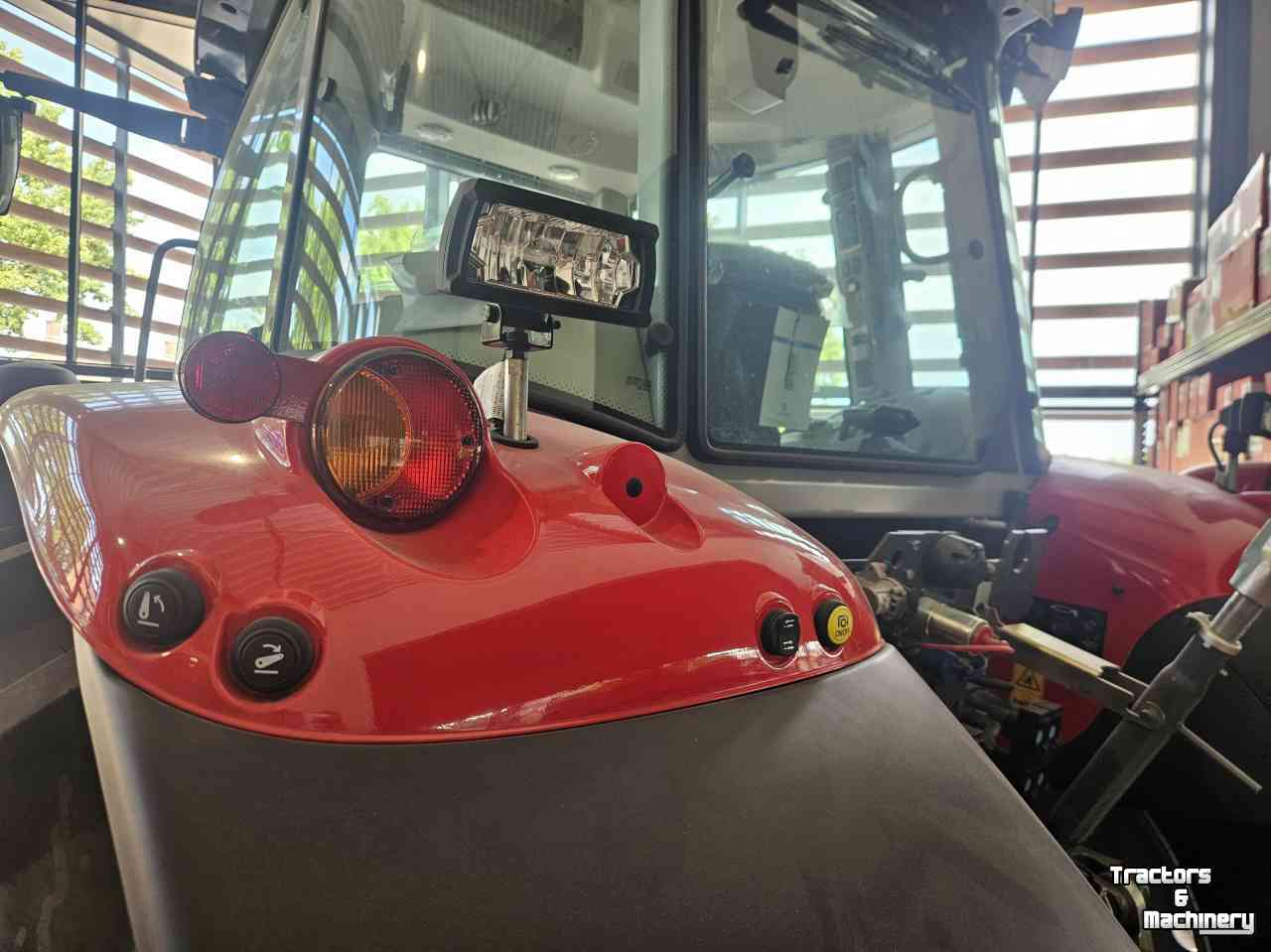 Tractor / Trekker Massey Ferguson 5S 105 Efficient