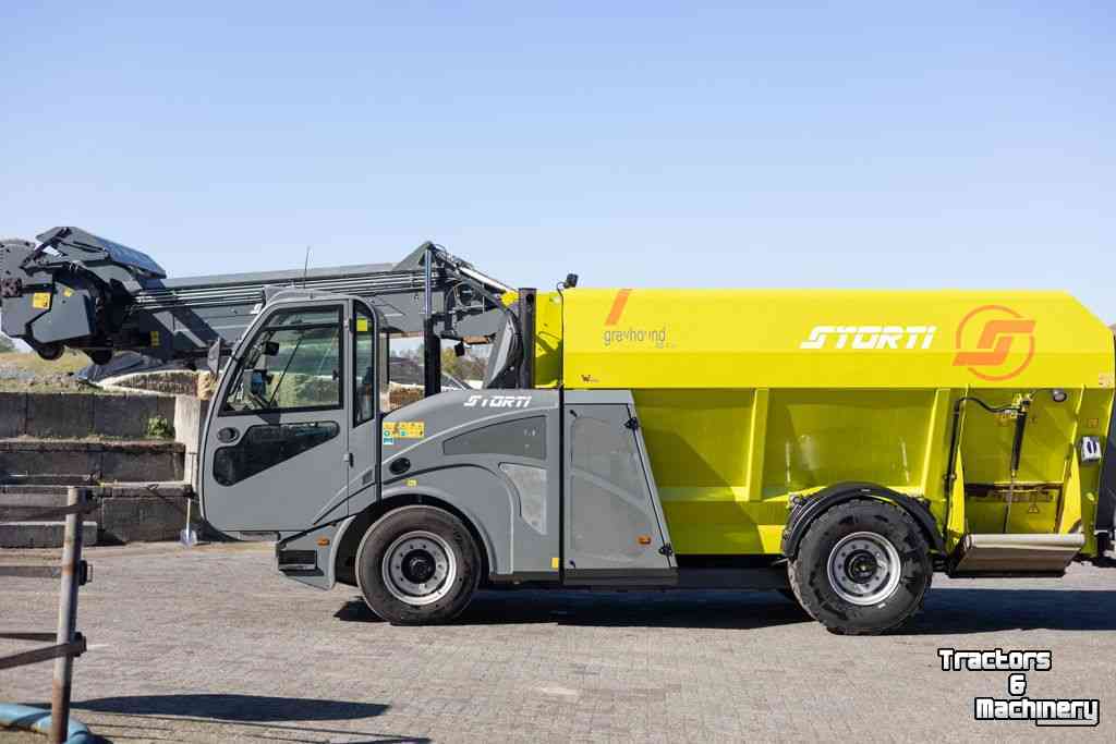 Zelfrijdende Voermengwagen Storti GREYHOUND 150 AS