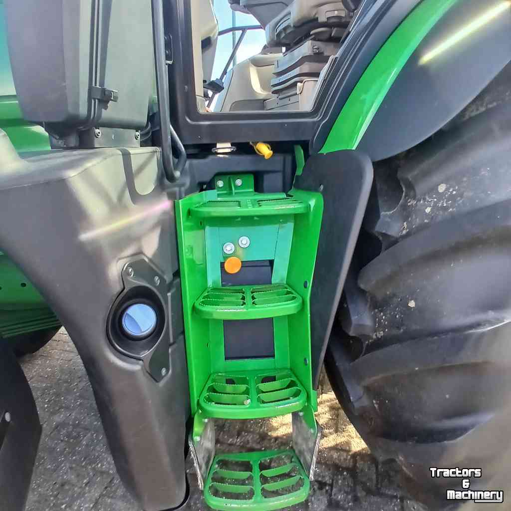 Tractor / Trekker John Deere 6R250