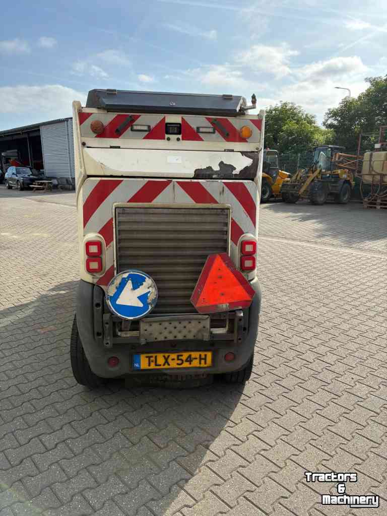 Veegmachine  Mathieu MC210 Veeg/zuigwagen