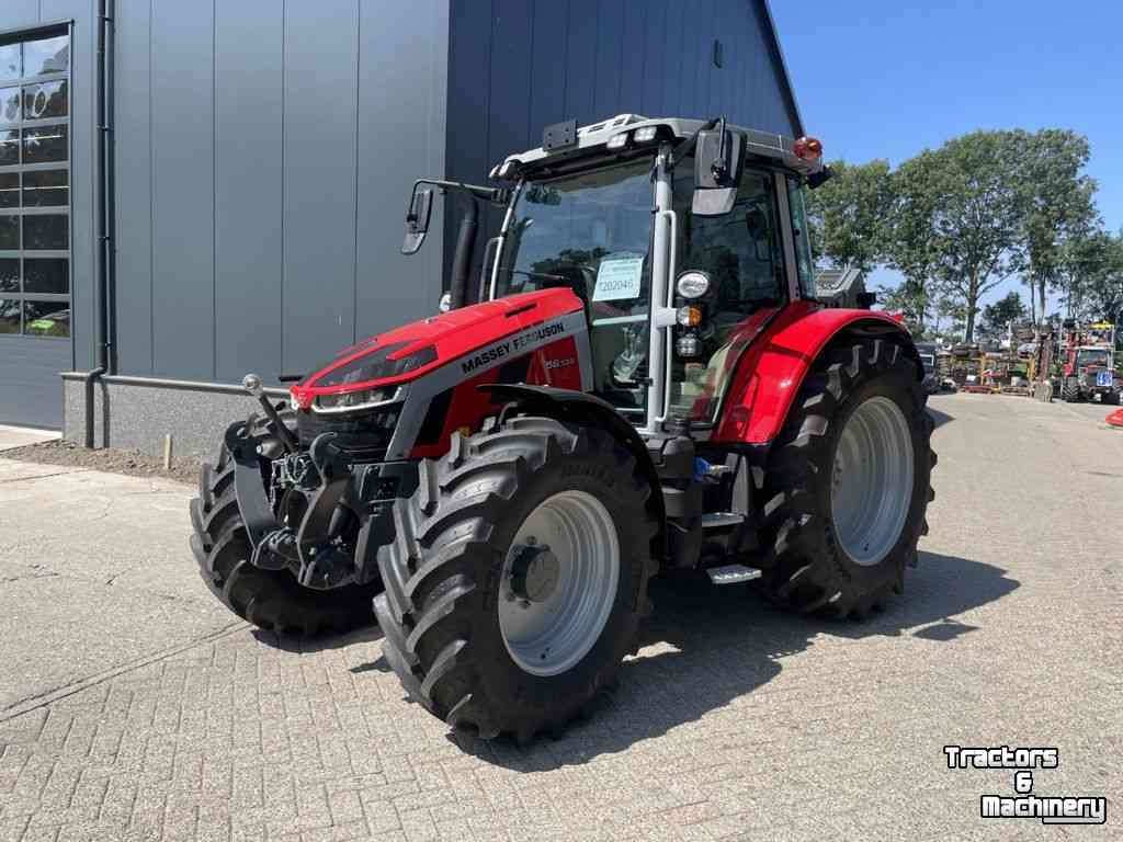 Tractor / Trekker Massey Ferguson 5S.135 DYNA VT EXCL