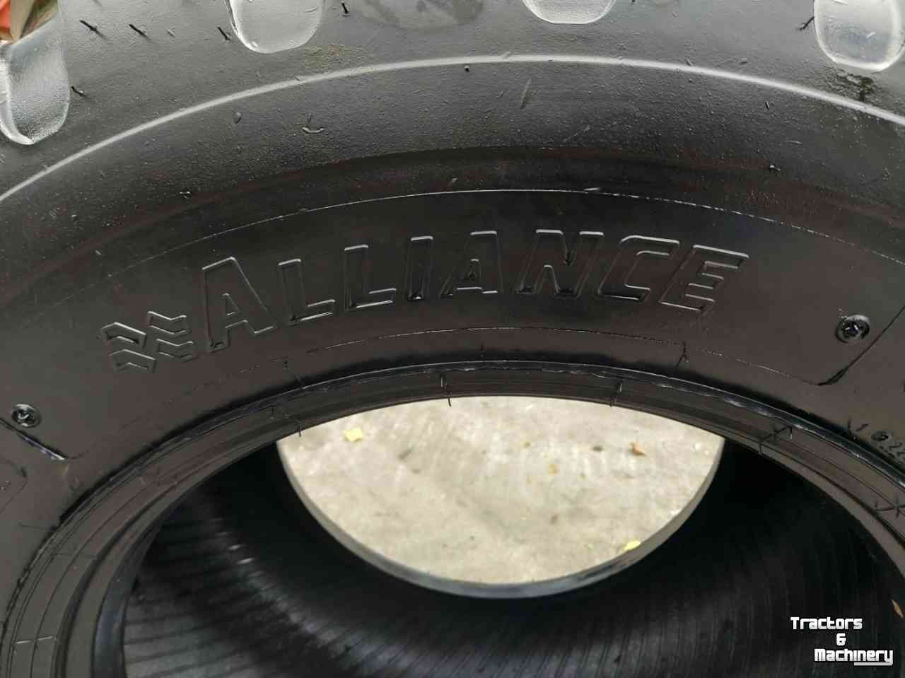 Wielen, Banden, Velgen & Afstandsringen Alliance 500/60R22.5