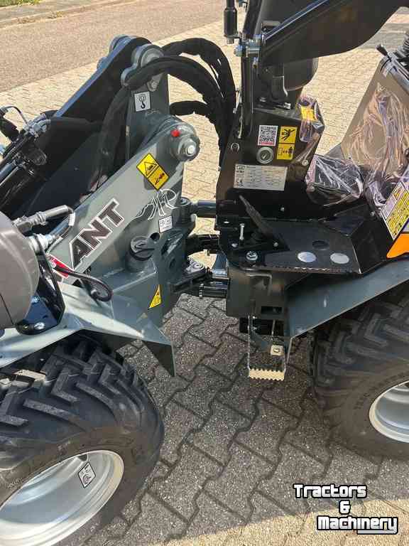 Shovel / Wiellader / Kniklader Giant G1500L X-tra
