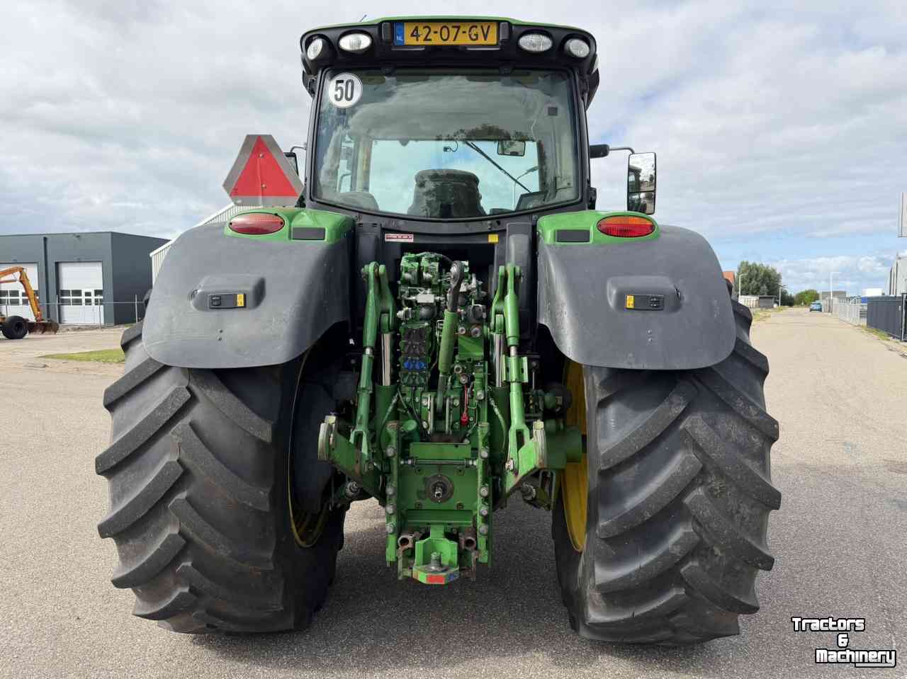 Tractor / Trekker John Deere 6215R