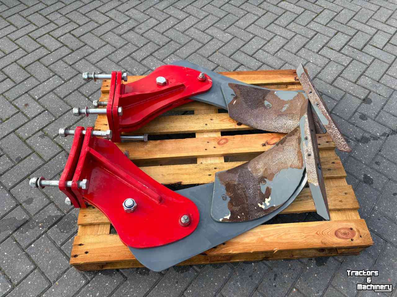 Woeler / Diepwoeler / Voorzetwoeler Unia Plow B4 voorzetwoeler/digger (MET 6 TANDEN, 2 ONGEMONTEERD)