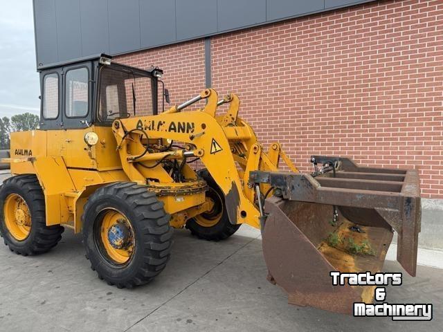 Shovel / Wiellader / Kniklader Ahlmann AZ9