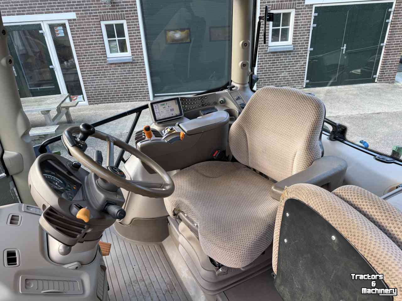 Tractor / Trekker John Deere 6125R AP+GPS voorbereiding