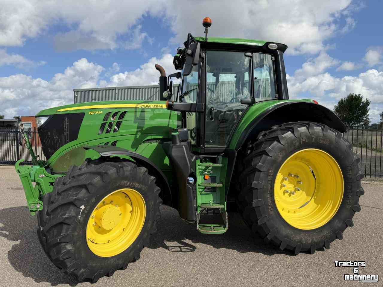 Tractor / Trekker John Deere 6175M 40 KM Eco