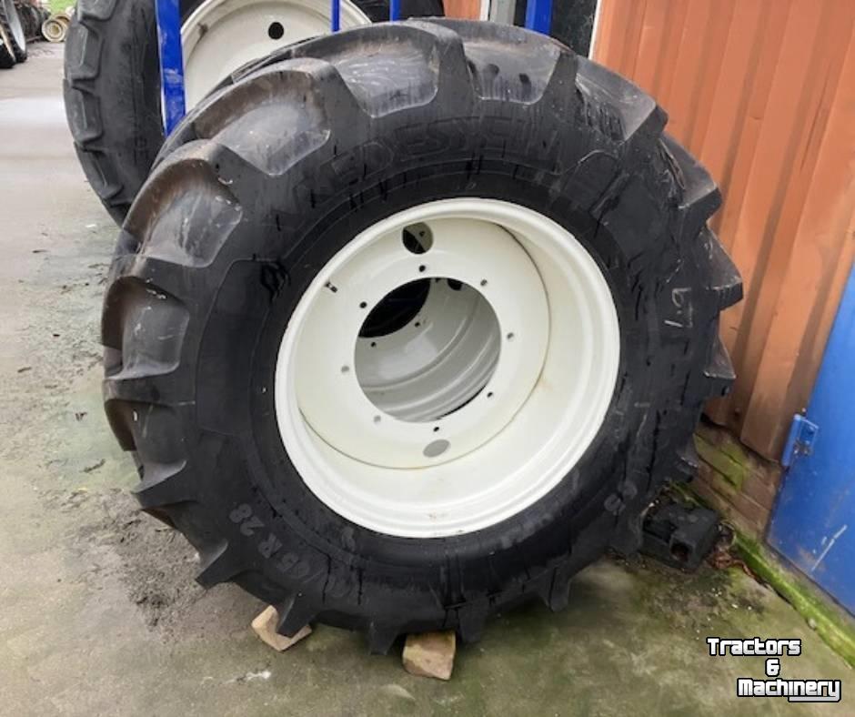 Wielen, Banden, Velgen & Afstandsringen Vredestein Traxion 650/65R38 en 540/65R28
