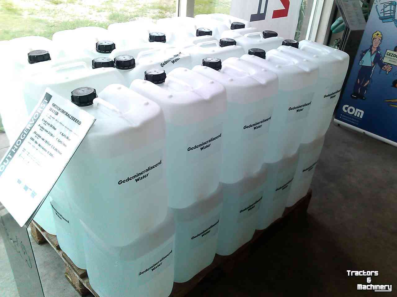 Overige transport- en industriemachines en toebehoren  gedemineraliseerd water, demi water, accu water 20 of 1000 liter vaten