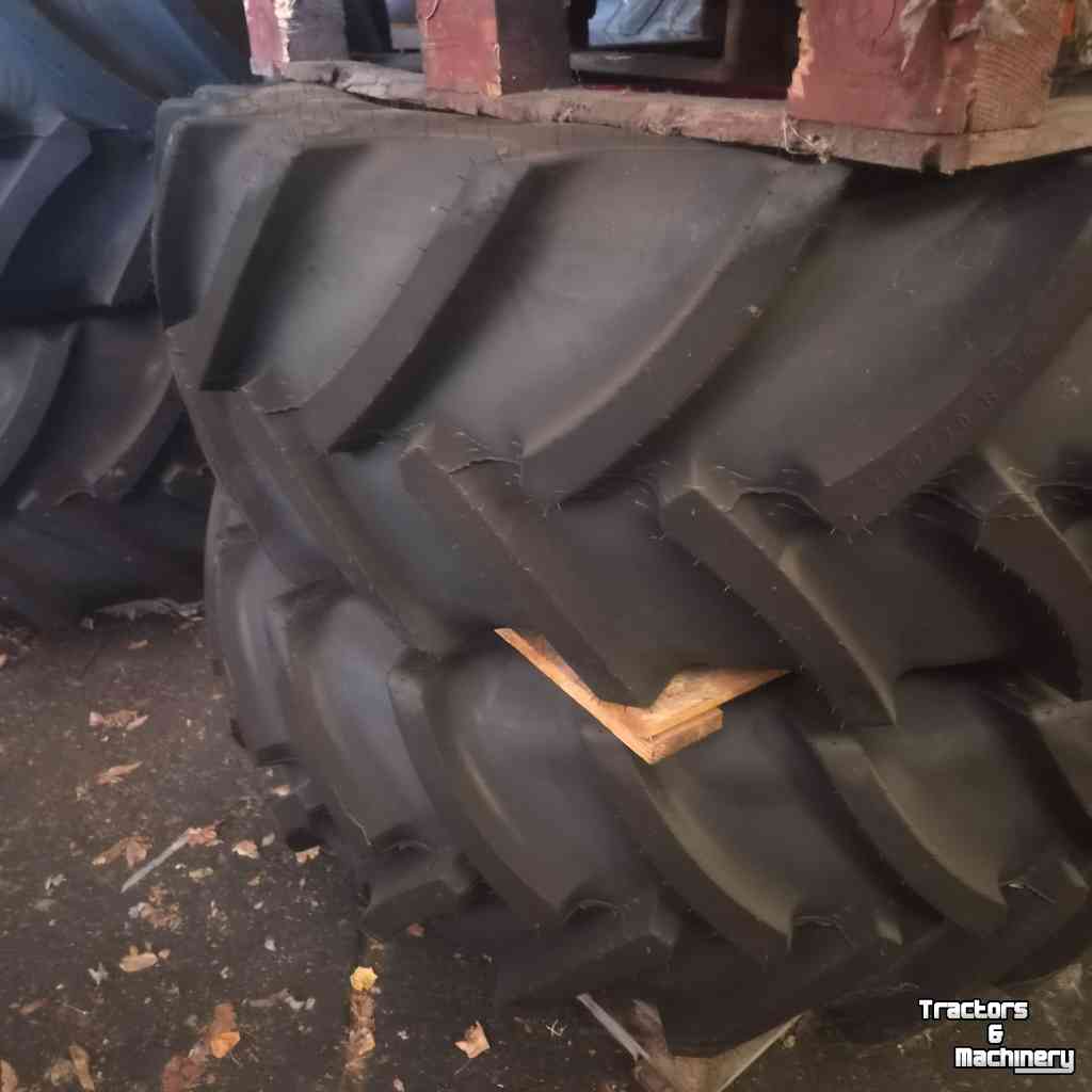 Wielen, Banden, Velgen & Afstandsringen Mitas 380/70R24 + 480/70R34