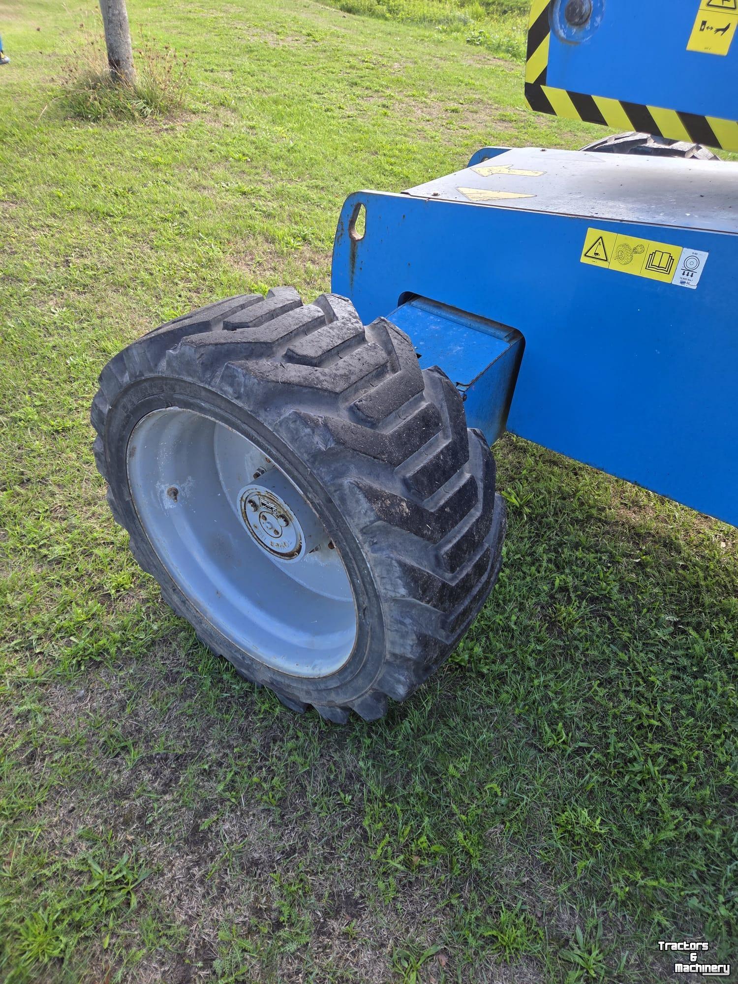 Hoogwerker  Genie S-65 met nieuwe Va- keuring Gereserveerd