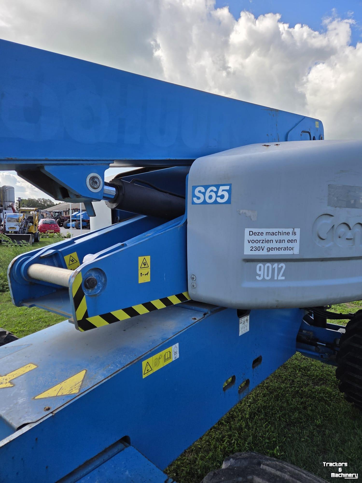 Hoogwerker  Genie S-65 met nieuwe Va- keuring Gereserveerd