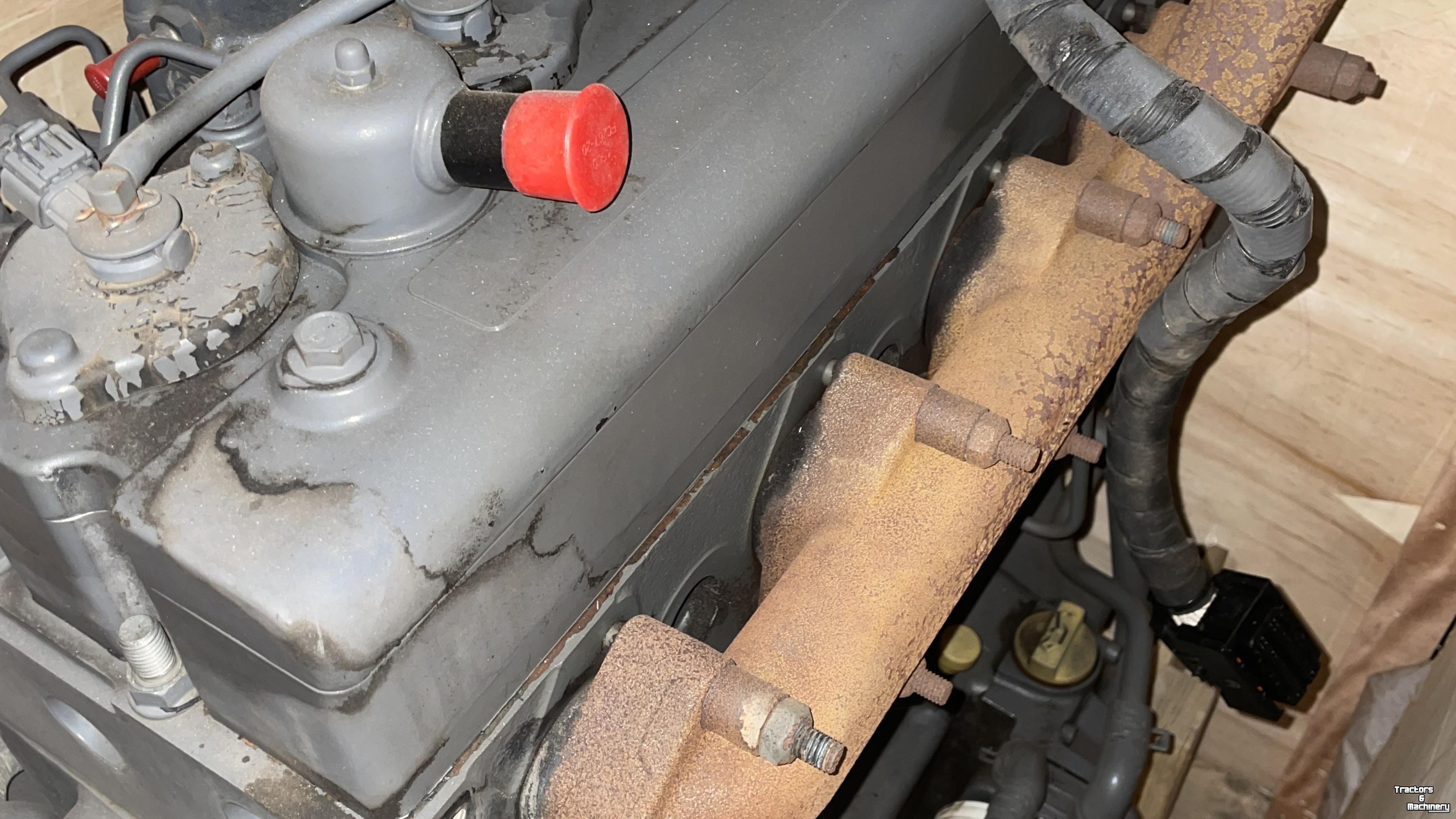 Diverse gebruikte onderdelen Massey Ferguson 5613 MOTORBLOK