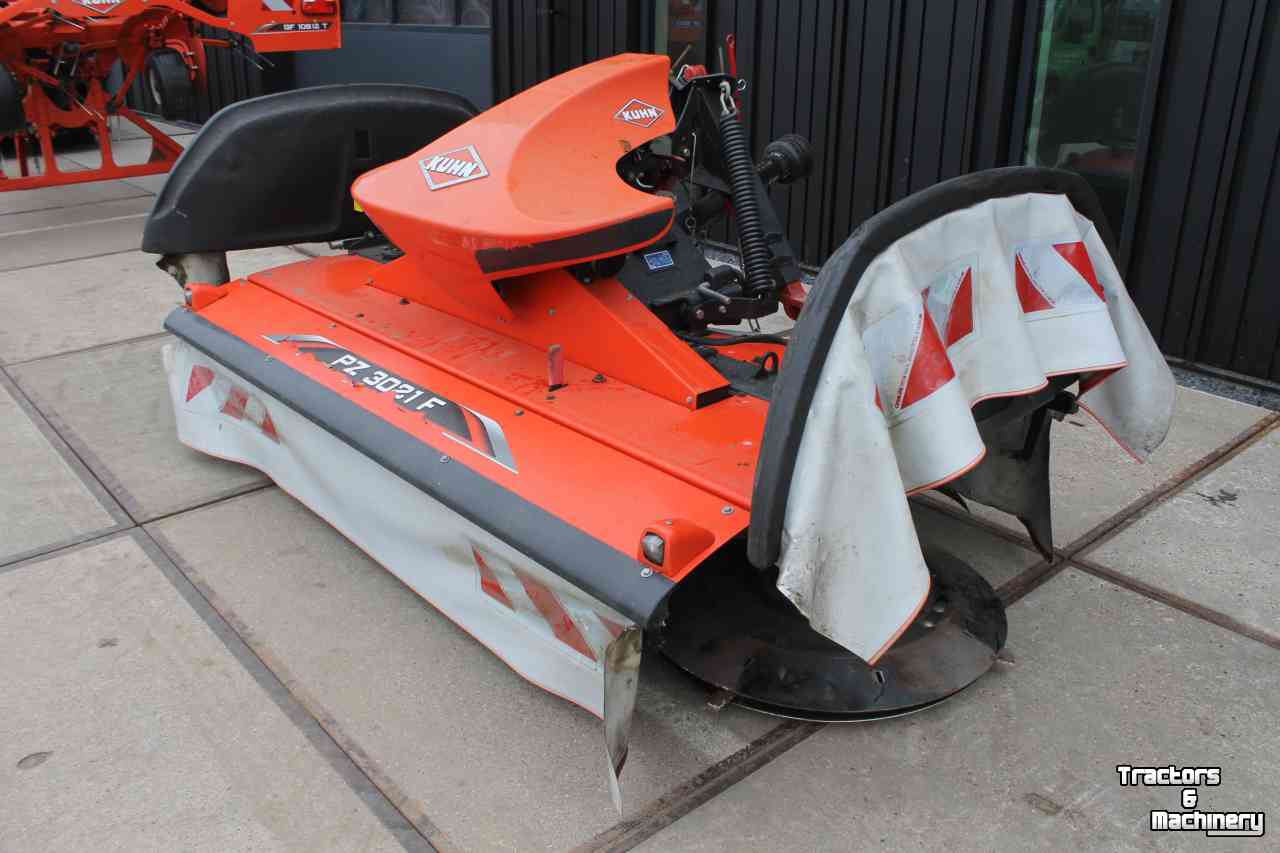 Maaier Kuhn PZ3021F OSC Pendelbok frontmaaier trommelmaaier cyclomaaier