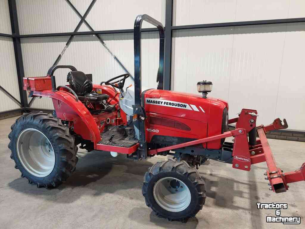 Tractor / Trekker Massey Ferguson 1540