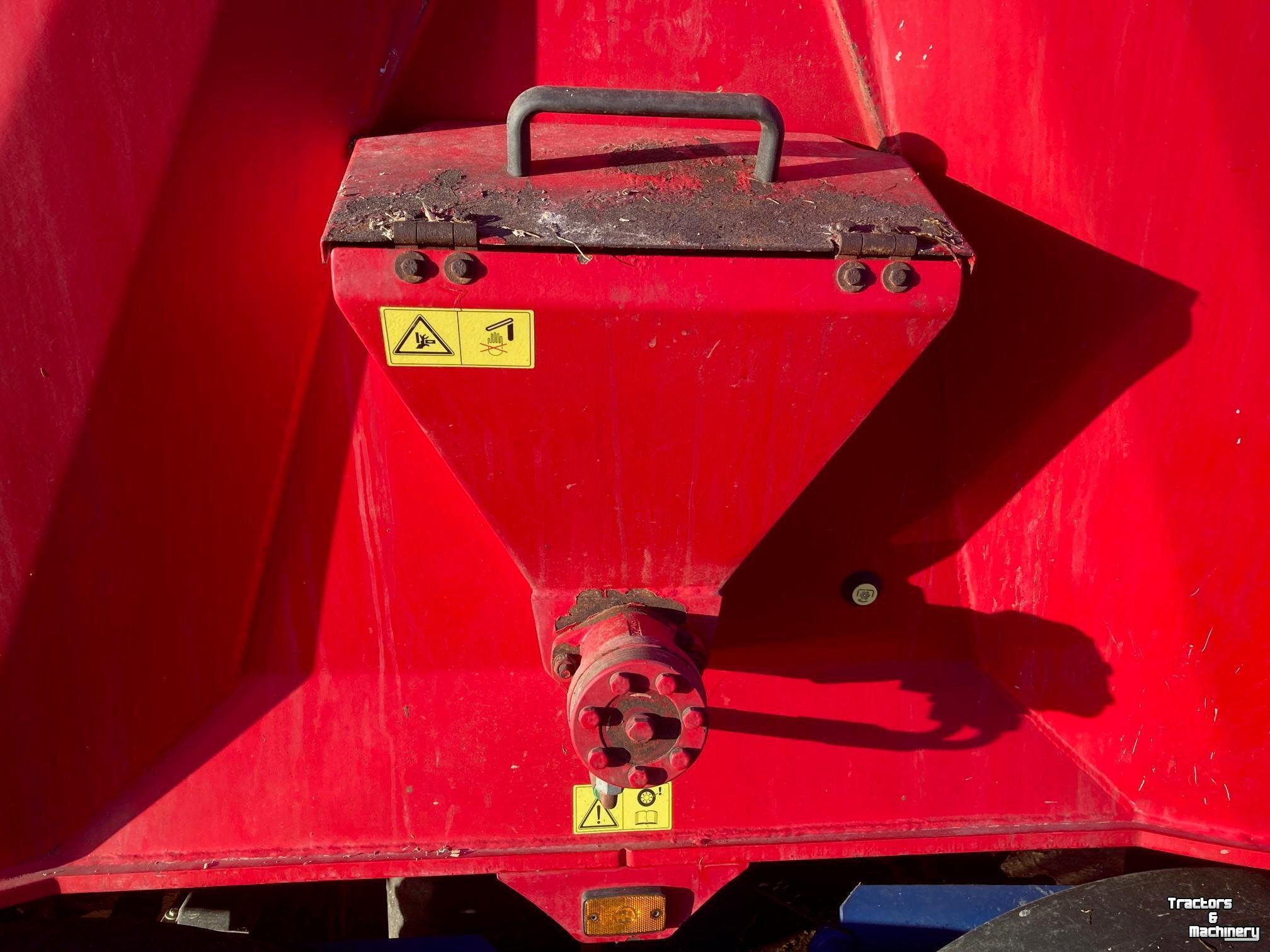 Voermengwagen Vertikaal Siloking Selfline 3024 voermengwagen