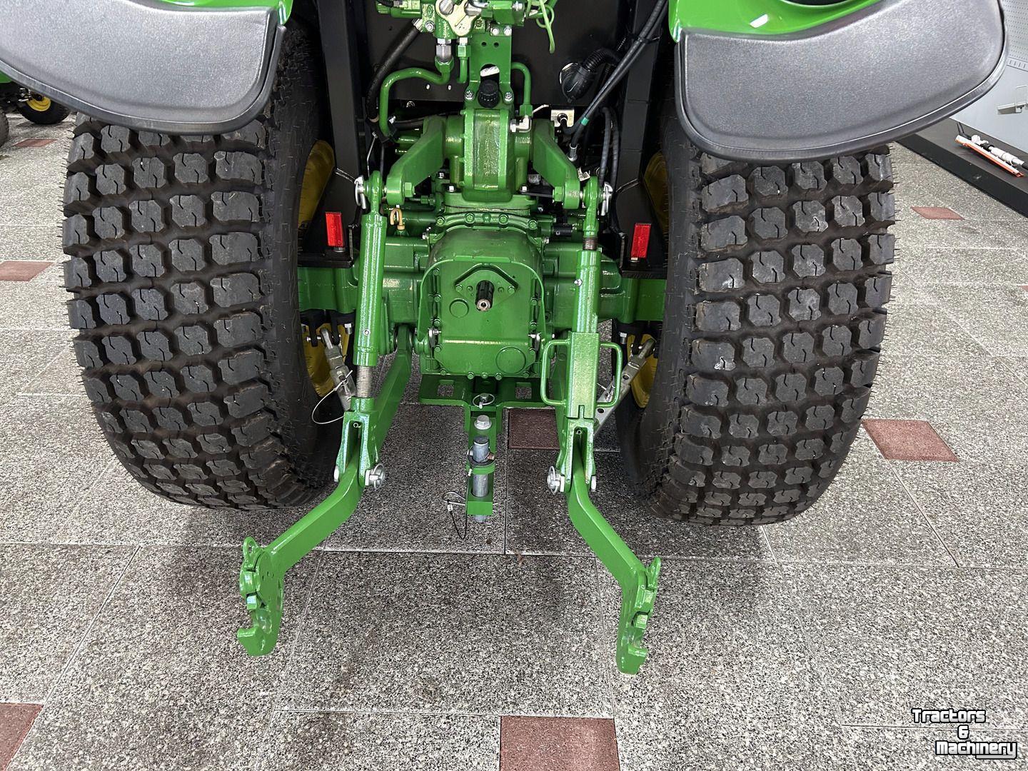 Smalspoor tractor John Deere 3039R
