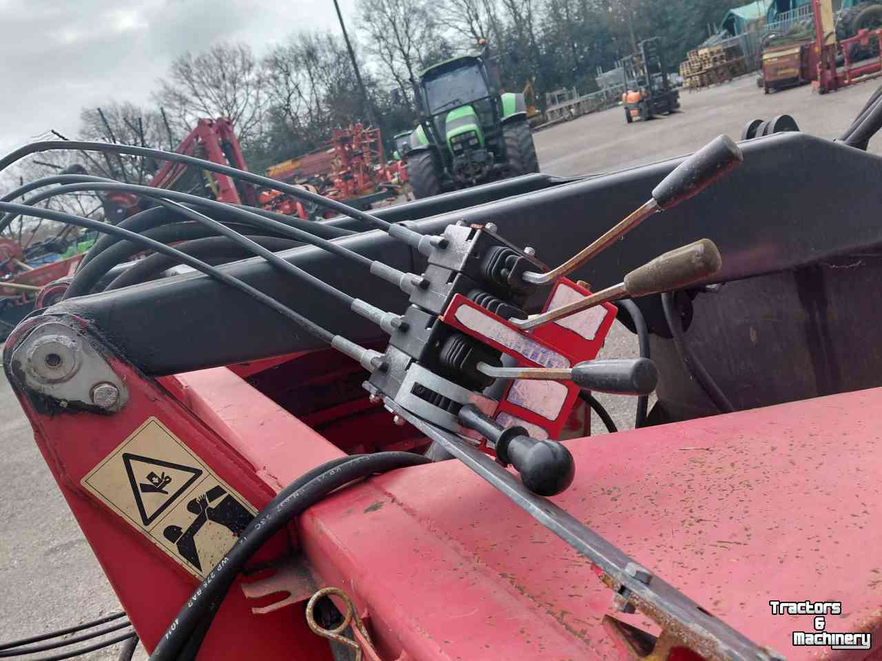 Voeruitkuilbak Trioliet Masterbuster