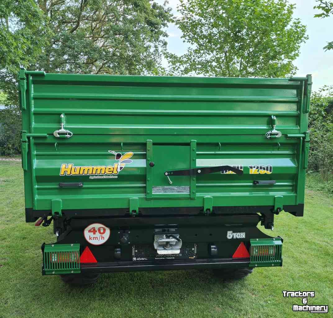 Kipper / Kiepwagen / Landbouwkipper  Hummel 5,0 tons driezijdige kipper