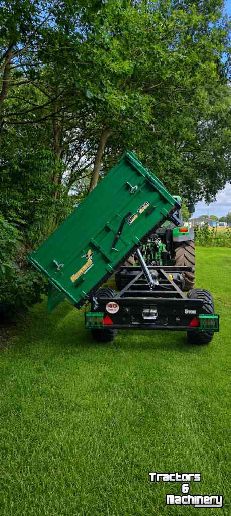 Kipper / Kiepwagen / Landbouwkipper  Hummel 5,0 tons driezijdige kipper