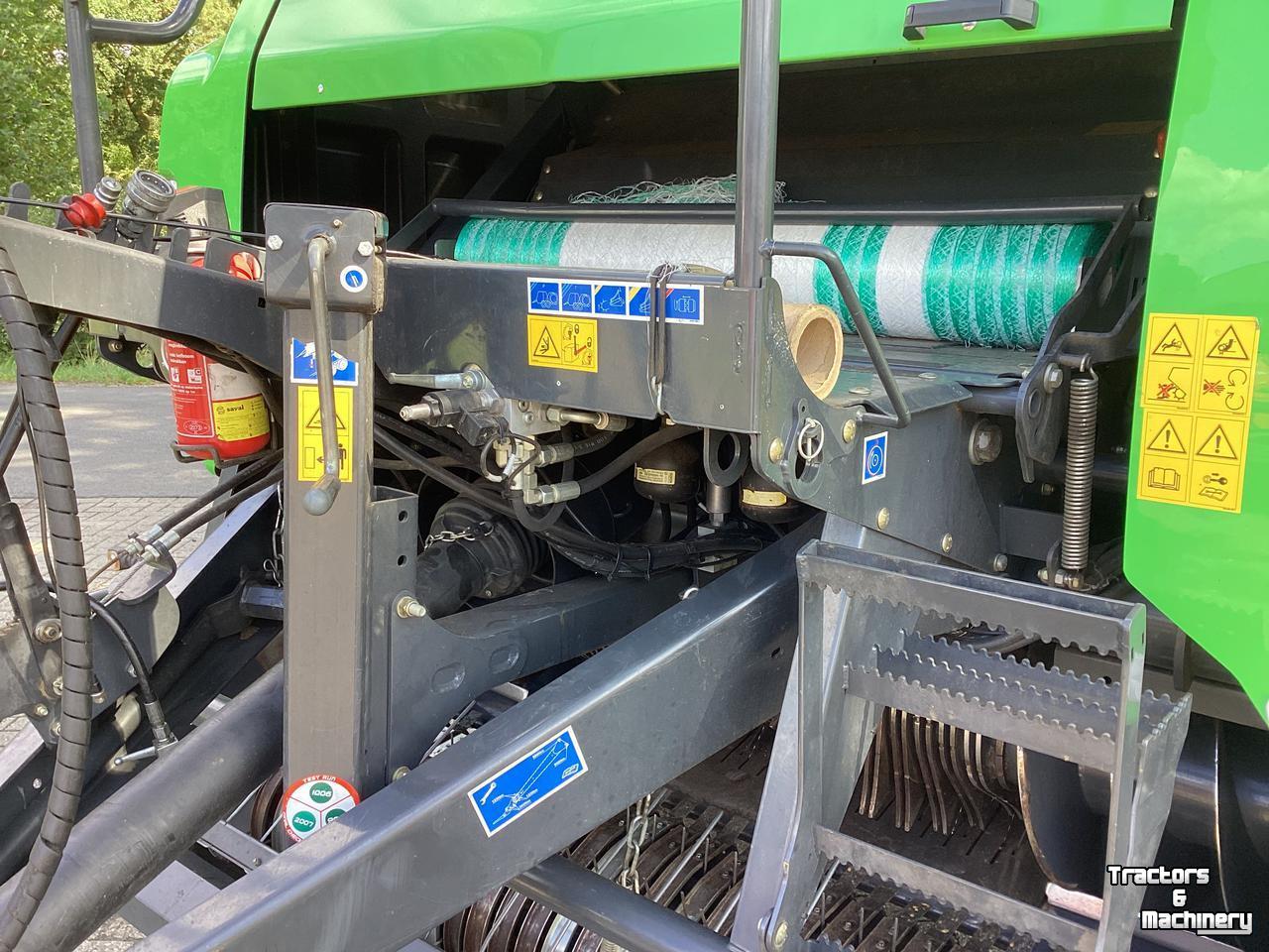 Persen / Balenpers / Pakkenpers Deutz-Fahr fixmaster 335 BP
