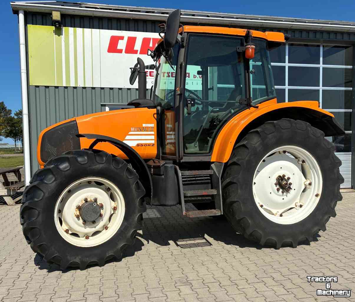 Tractor / Trekker Renault Ares 550 RZ