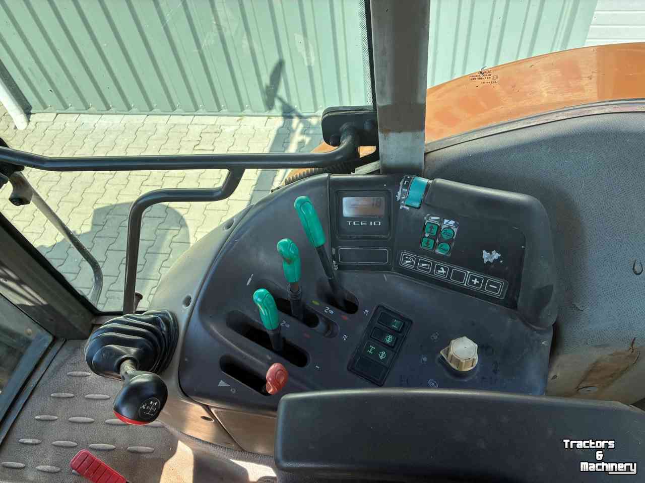 Tractor / Trekker Renault Ares 550 RZ