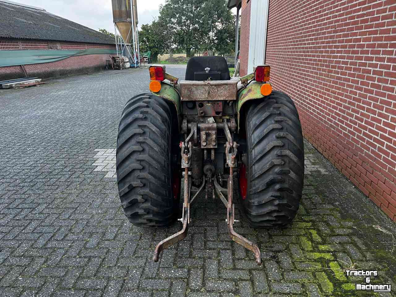 Compact tractor Fendt 200V