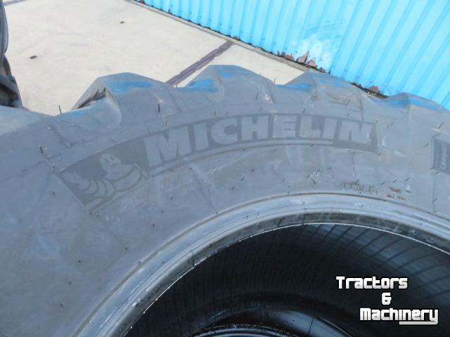 Wielen, Banden, Velgen & Afstandsringen JCB 480/80R26 MICHELIN SET TM 420