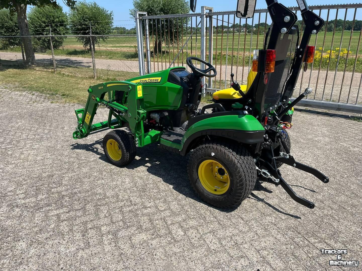 Smalspoor tractor John Deere 1026R