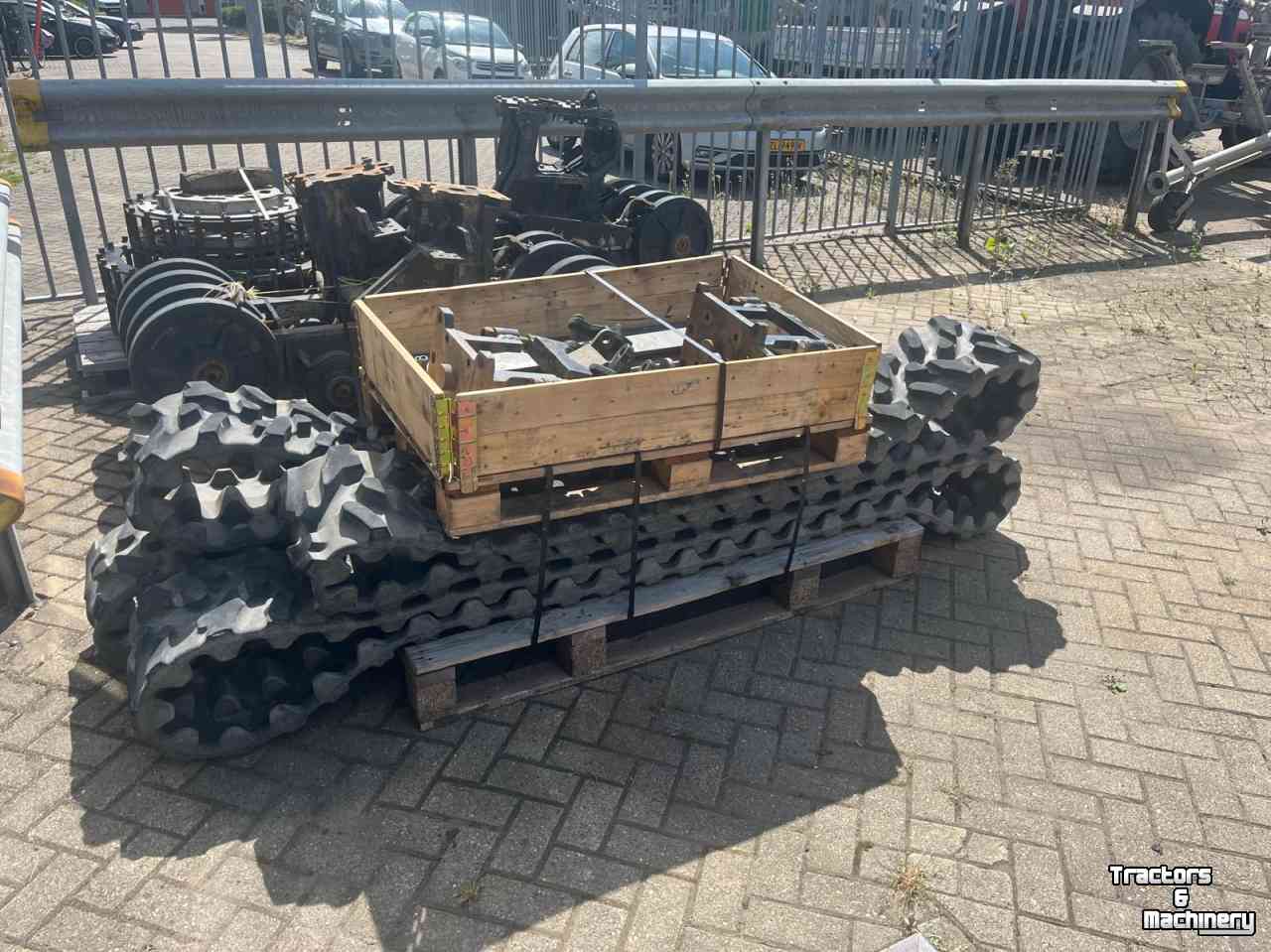 Tracks ( Rupsen) en rijwerk  Soucy Track ST612