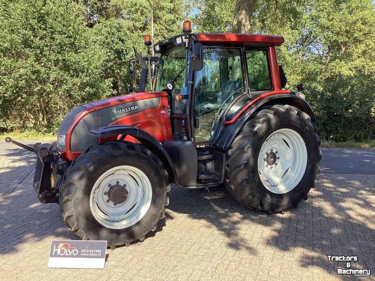 Tractor / Trekker Valtra N121 H3