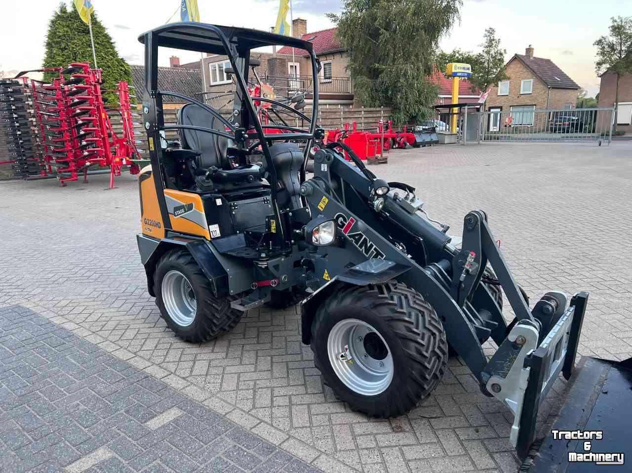 Shovel / Wiellader / Kniklader Giant G2200 HD-Xtra wiellader minishovel kniklader