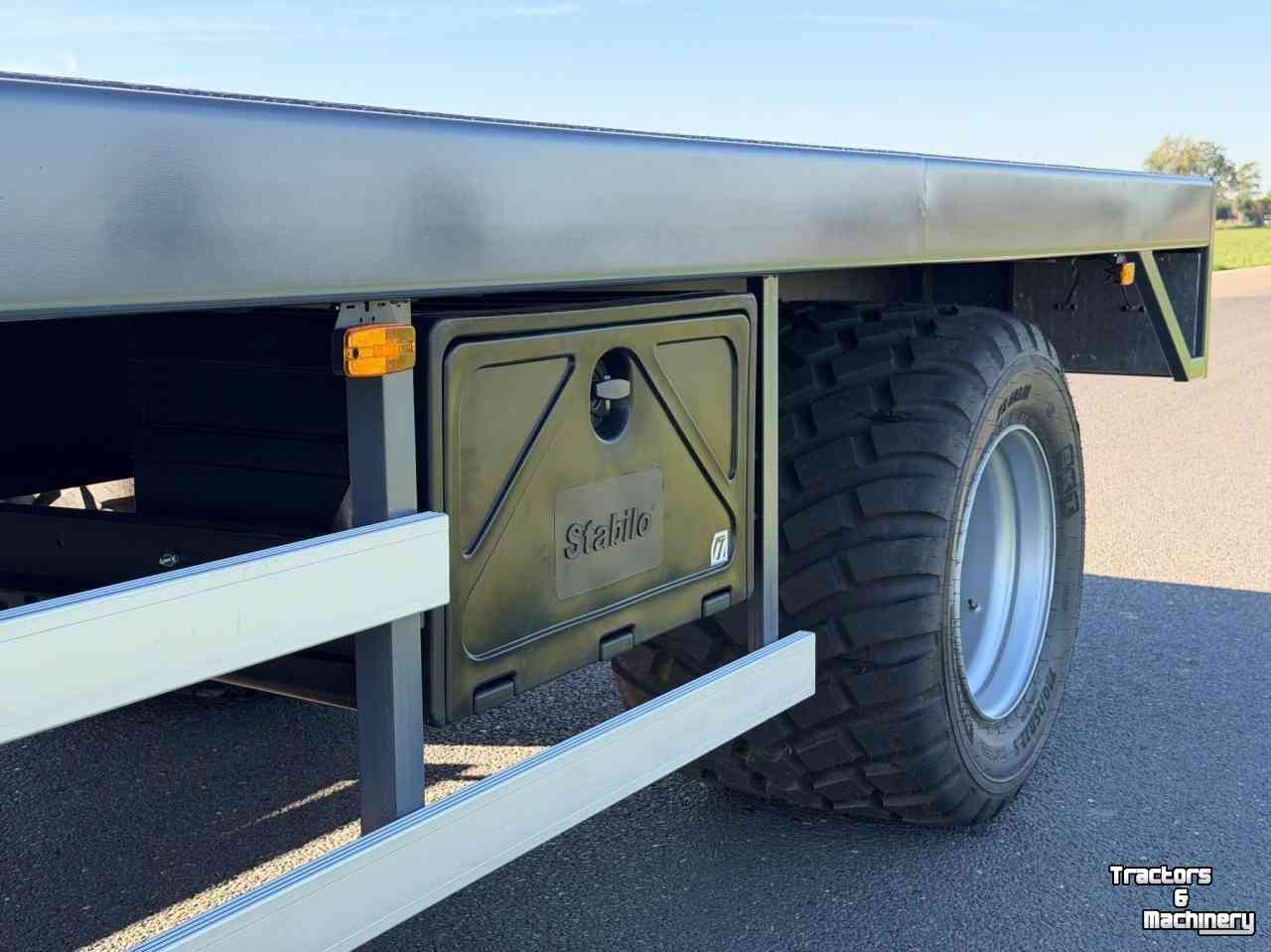 Vierwielige wagen / Landbouwwagen Midejo Balenwagen / landbouwwagen / balenkar lengte:   6,5, 7,5, 8,5 Midejo