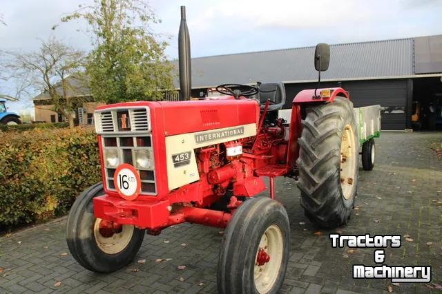 Tractor / Trekker International met handkoppeling voor aftakas