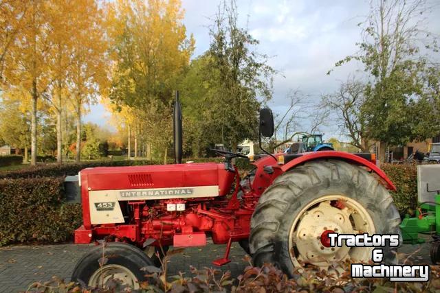 Tractor / Trekker International met handkoppeling voor aftakas