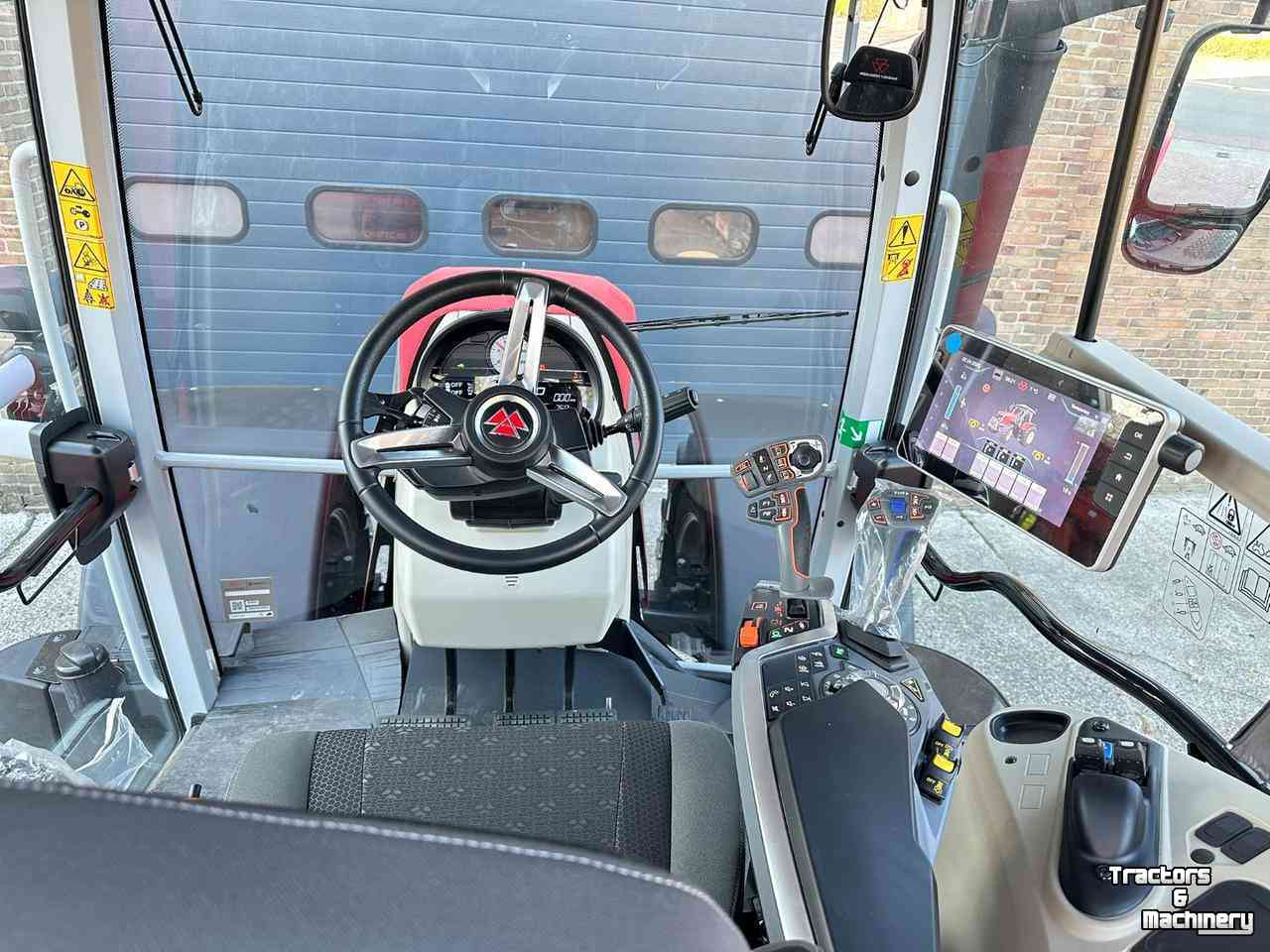 Tractor / Trekker Massey Ferguson 6S.165 DVT Exclusive