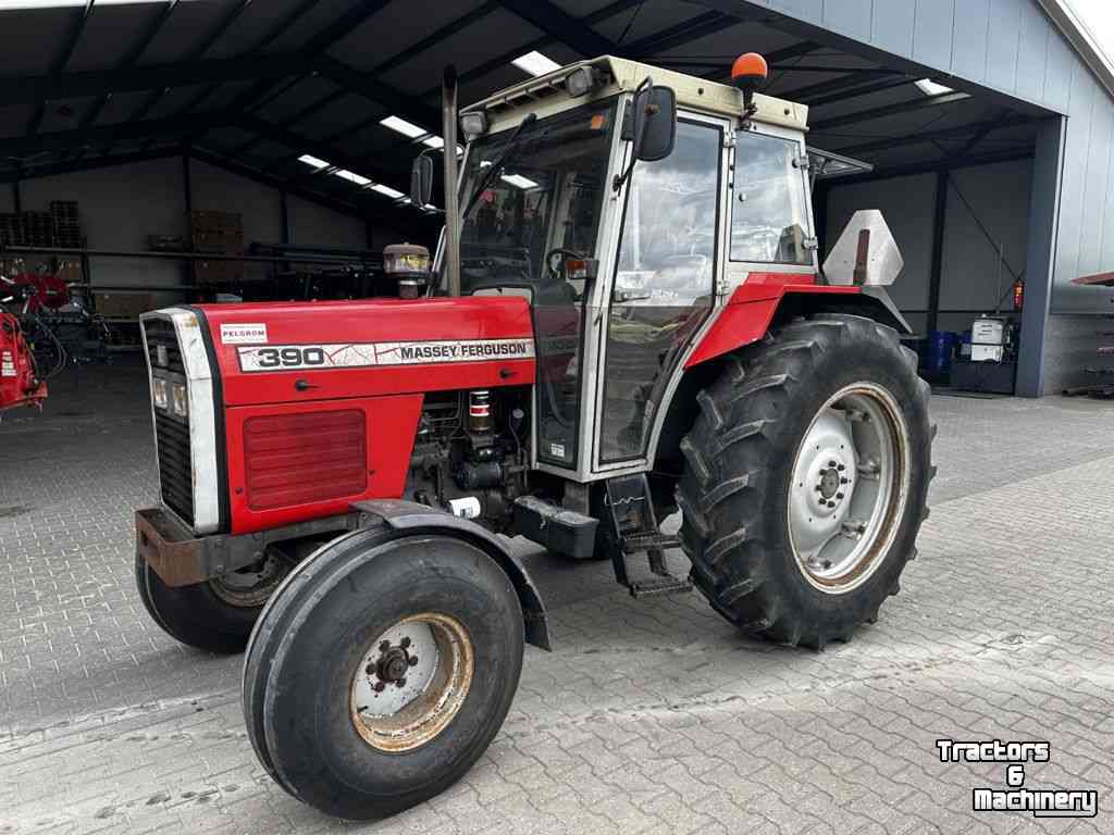 Tractor / Trekker Massey Ferguson 390
