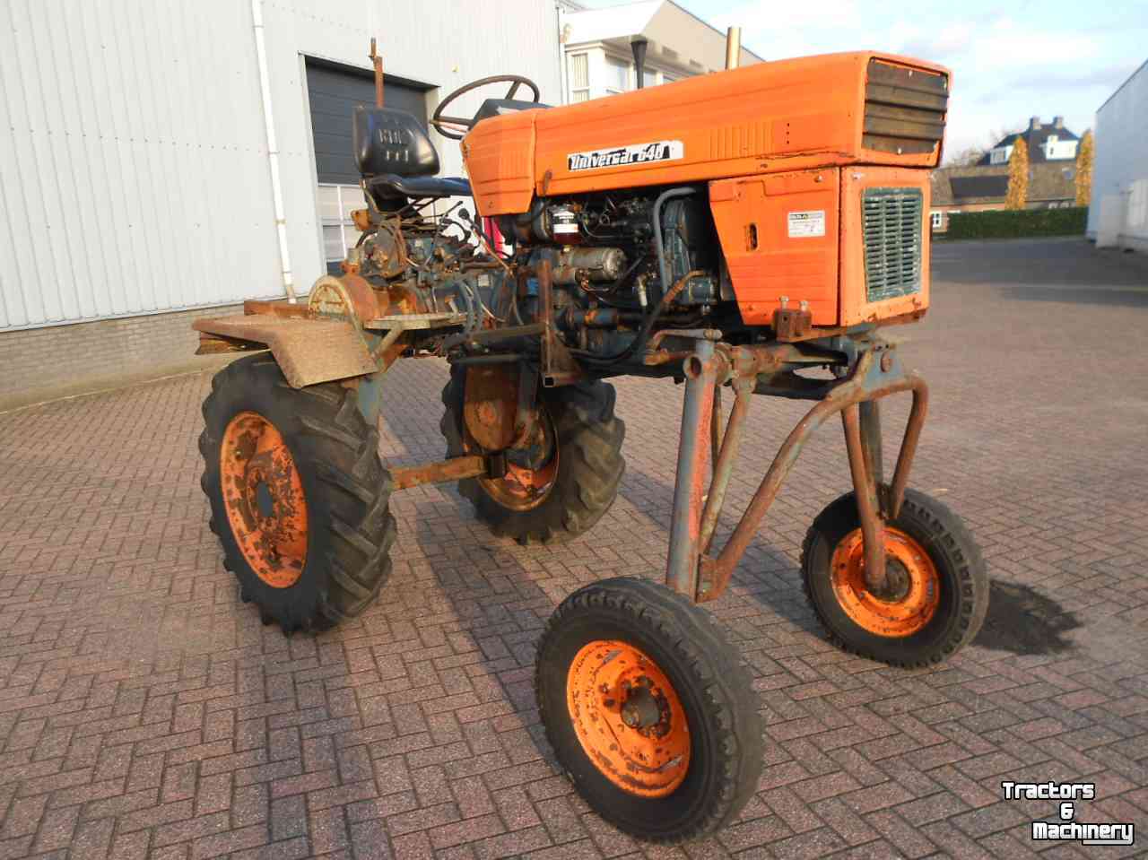 Tractor / Trekker Universal 640