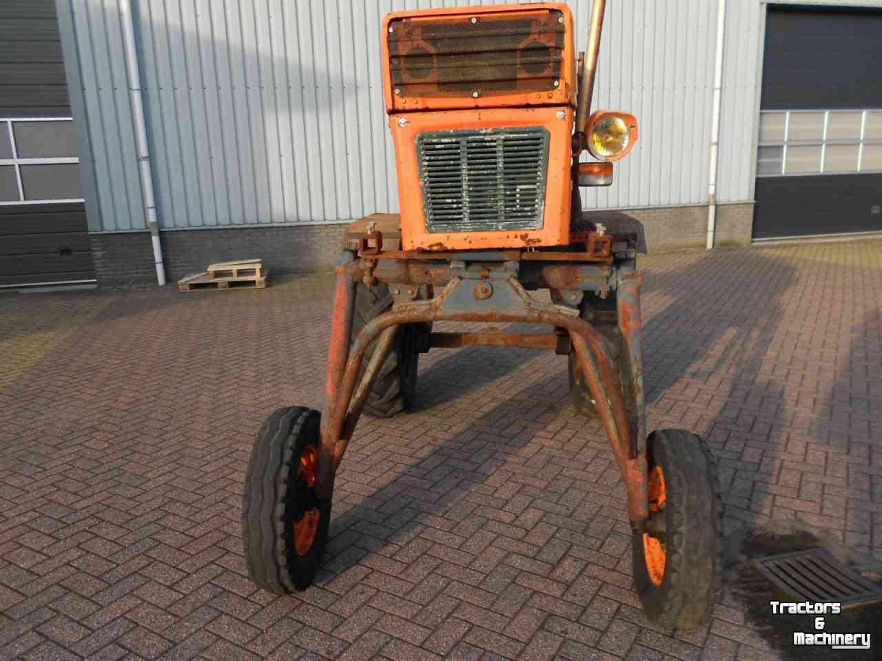 Tractor / Trekker Universal 640