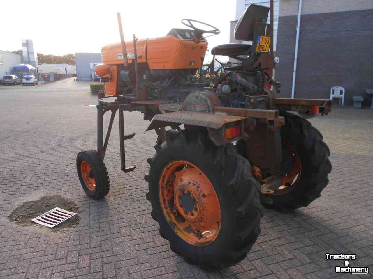 Tractor / Trekker Universal 640