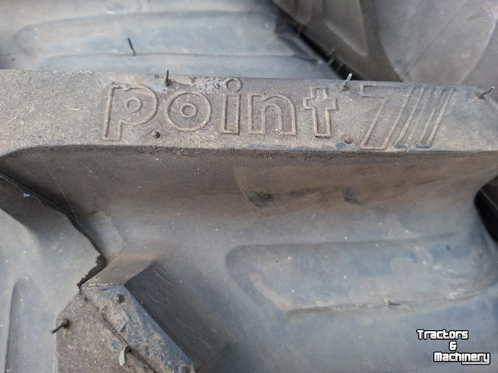 Wielen, Banden, Velgen & Afstandsringen Taurus 320/70R20