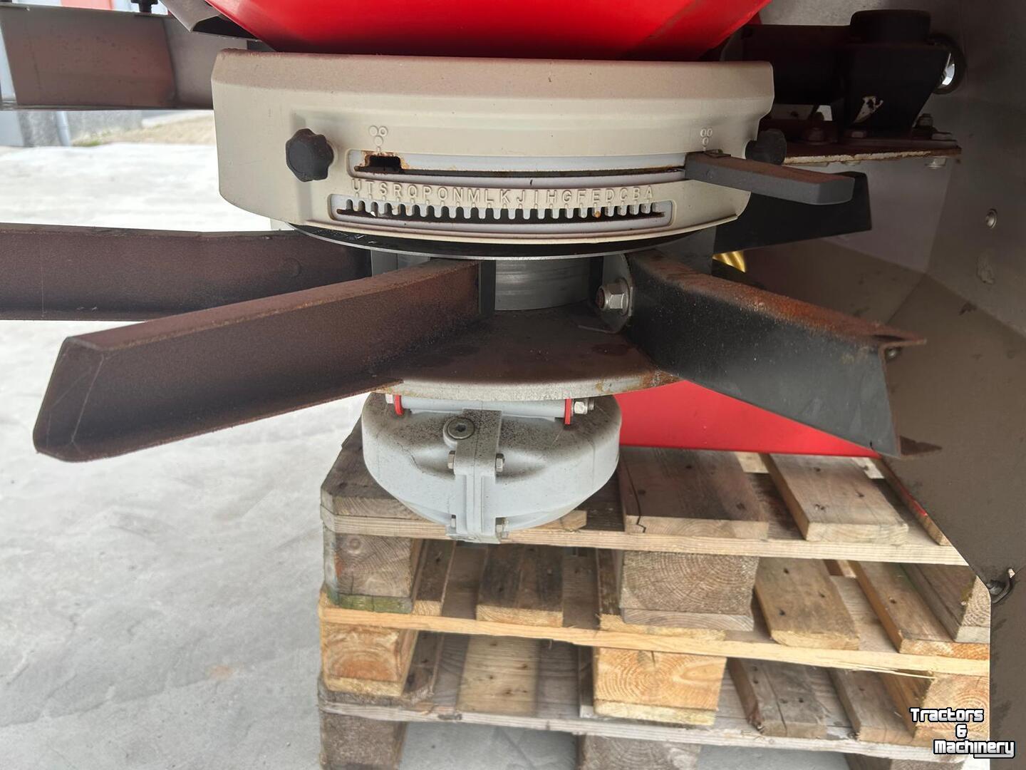 Kunstmeststrooier Kverneland Exacta TL