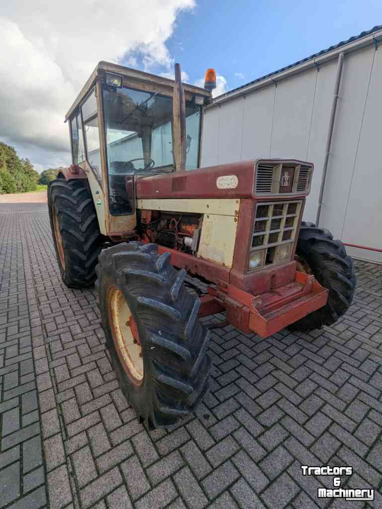 Tractor / Trekker International 946
