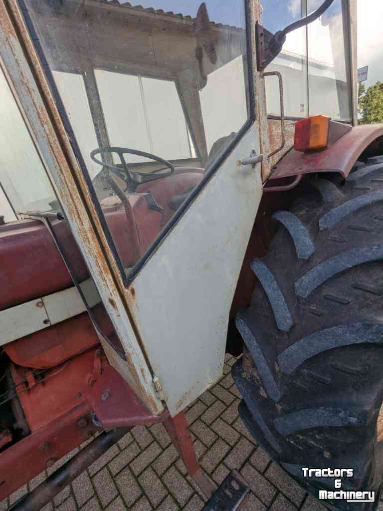 Tractor / Trekker International 946