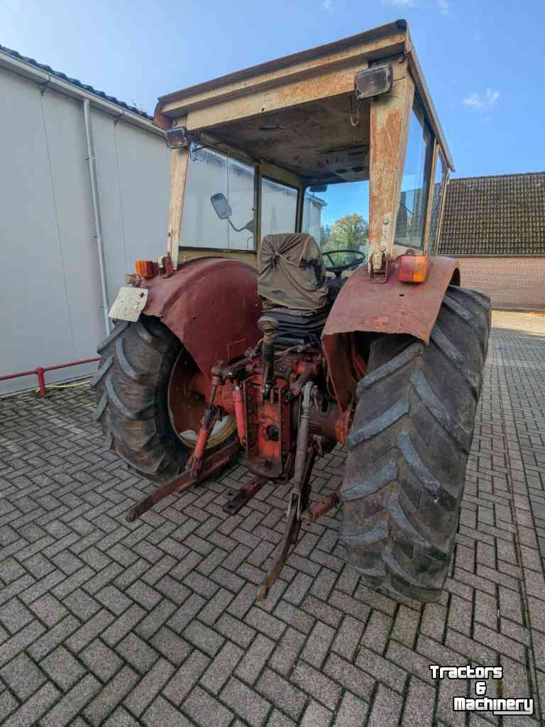 Tractor / Trekker International 946