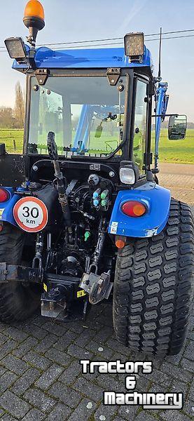 Tractor / Trekker New Holland T3.65F / Marge machine