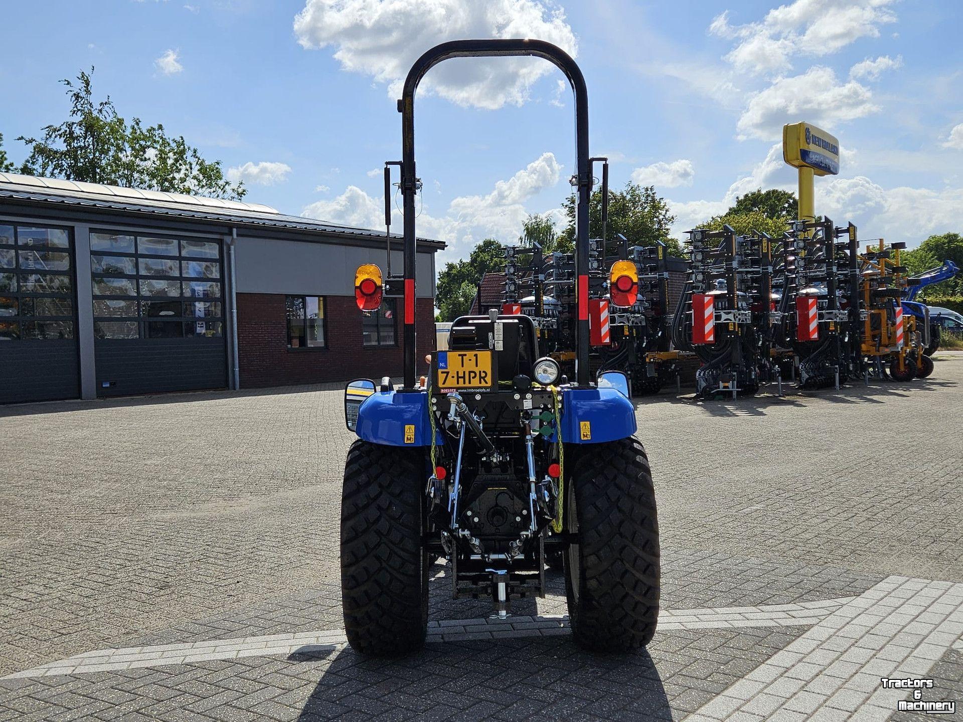 Smalspoor tractor New Holland BOOMER 25 Boomer 25