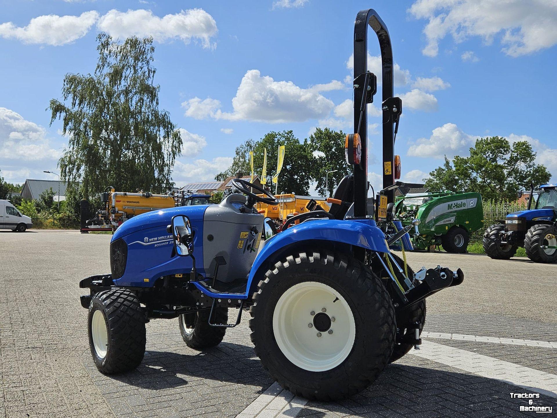 Smalspoor tractor New Holland BOOMER 25 Boomer 25